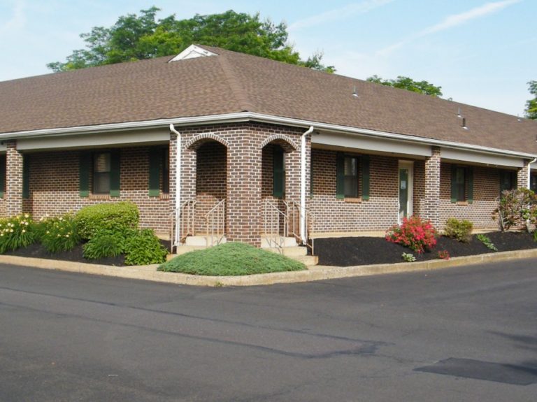 600 Louis Drive, Warminster, PA 18974 Greenstreet Commercial Real